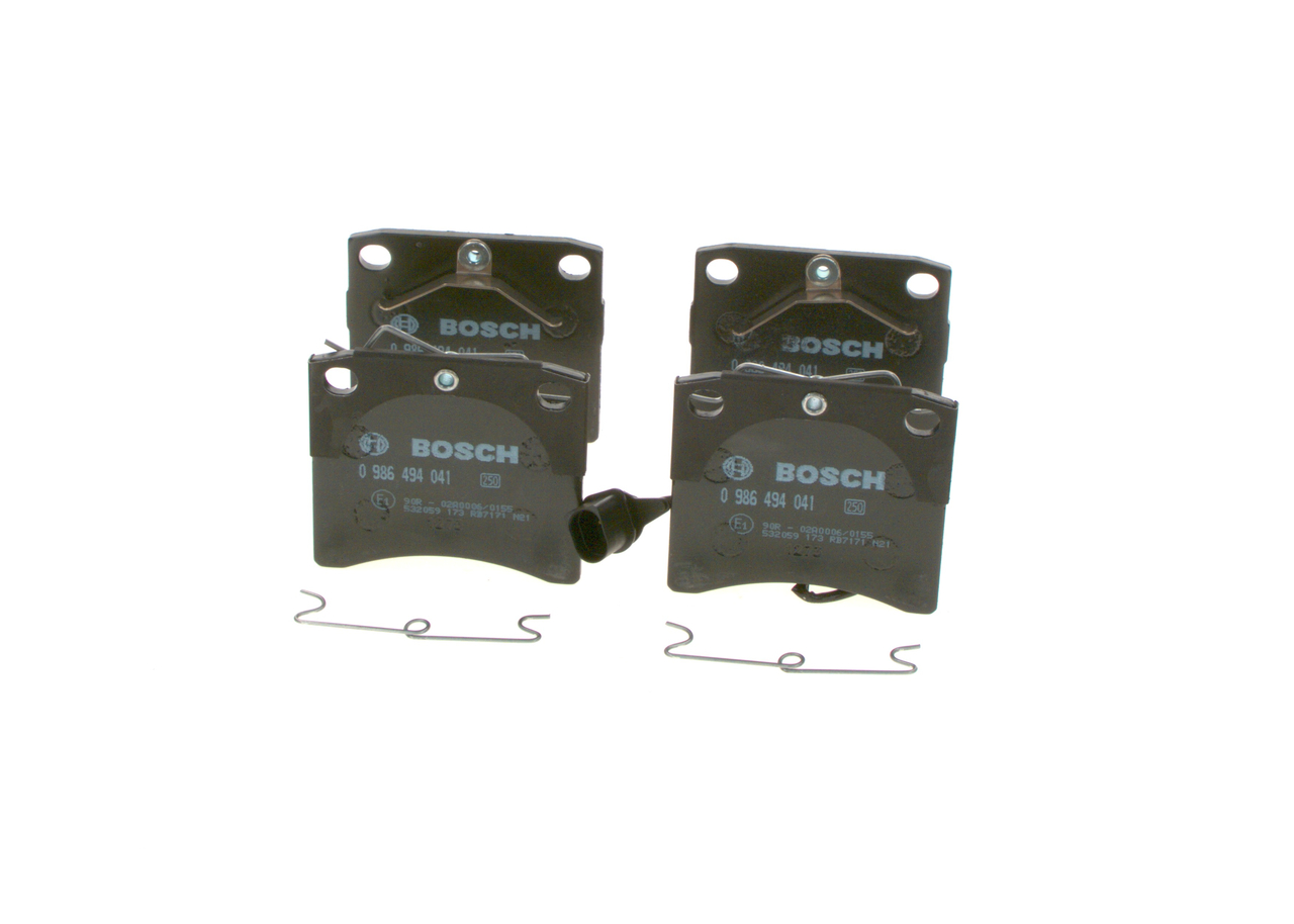 Acquista online Kit pastiglie freni 0 986 494 041 originale a buon mercato, comparabile con i numeri OEM 7D0698151C
