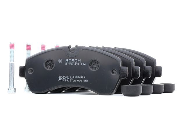 OEM Remblokken MERCEDES-BENZ 316 CDI RWD (907.131, 907.133, 907.135, 907.231, 907.233... 163 PK Diesel 0044208220 van BOSCH online aan verbazingwekkende prijzen