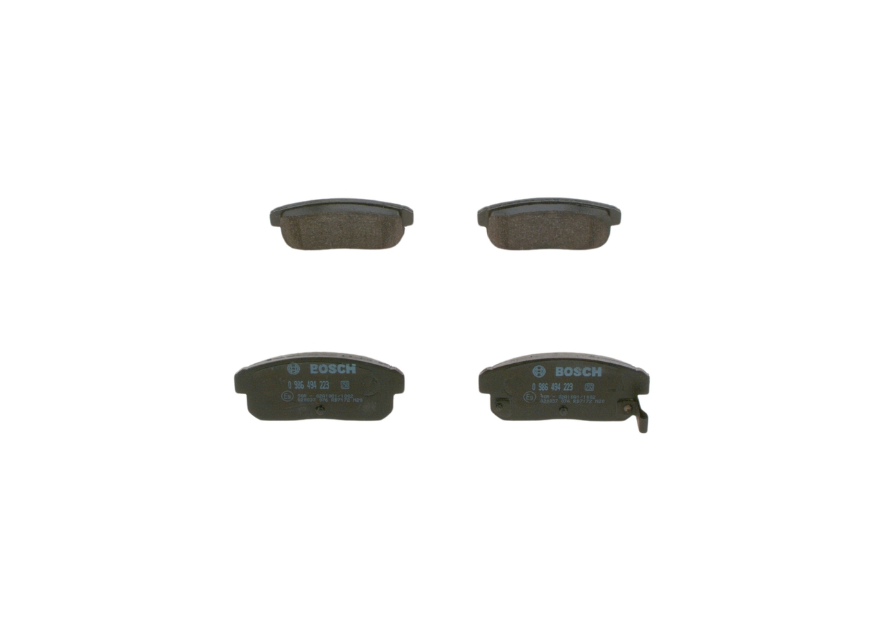 Nissan Maxima QX A33 2001 Piduriklotside komplekt BOSCH OEM 440604U092, 440606Y391, 44060AU091