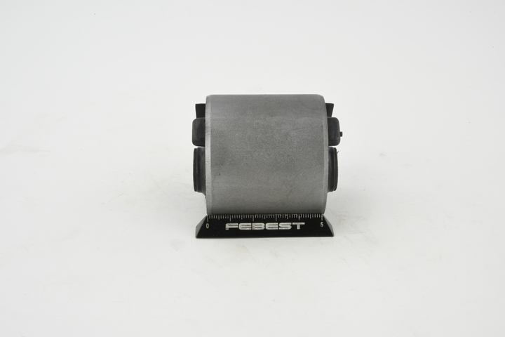 OE Окачване на двигателя NISSAN CABSTAR 2002 1122011N00, 1122027G00, 1122035V00 от FEBEST