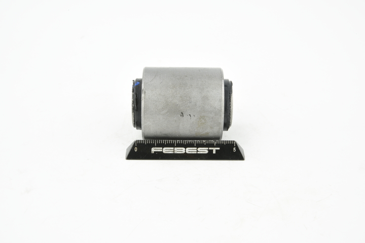 OE NISSAN PRAIRIE 1985 Piekare, šķērssvira 545000E000, 545000E001, 545000M010 no FEBEST