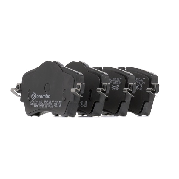 Köp billiga original Bromsbelägg P 06 092 jämförbara med 34118843654 OEM nummer på nätet