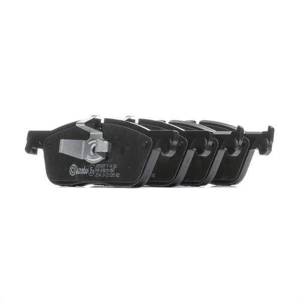 OE Bromskloss JAGUAR E-PACE 2022 C2C41984, J9C17007, J9C18522 från BREMBO