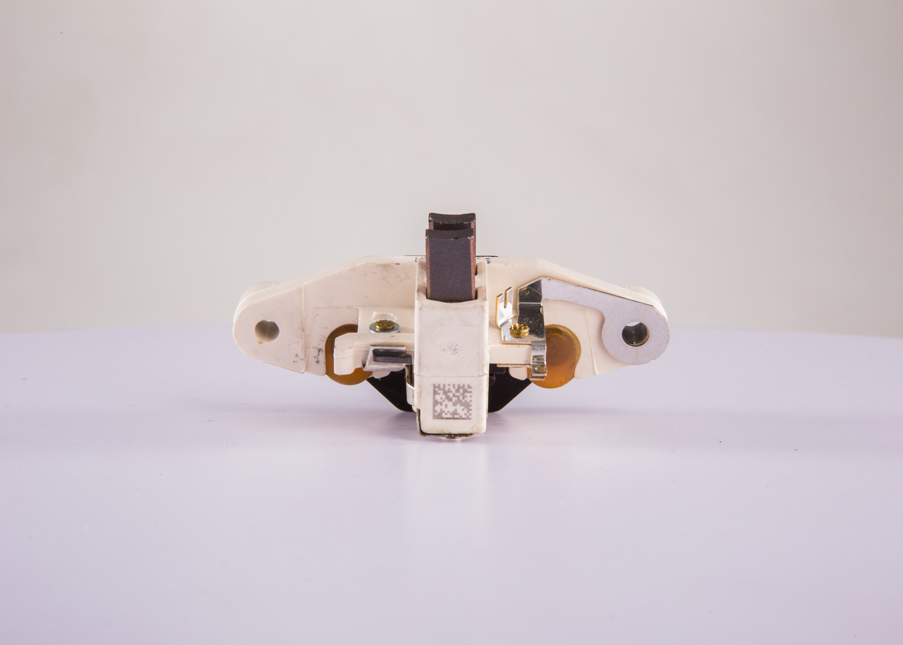 BOSCH Lichtmaschinenregler Produkt Nr.: 1 197 311 090 zum unschlagbaren Preis von 40,85 € erstehen