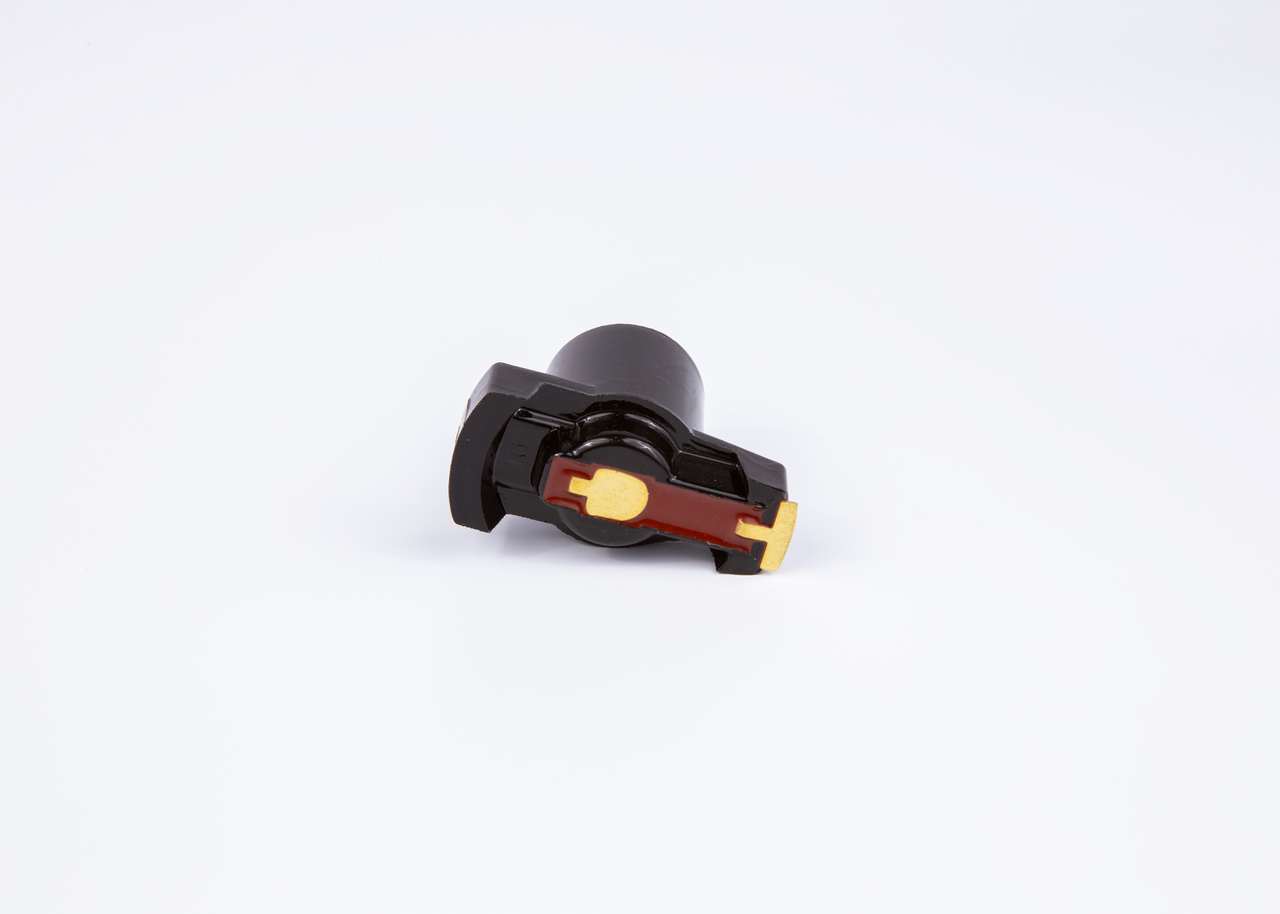 OE AUDI 75 1970 Süütejagaja rootor 0001582731, 0013529900, 027905225 pärit BOSCH