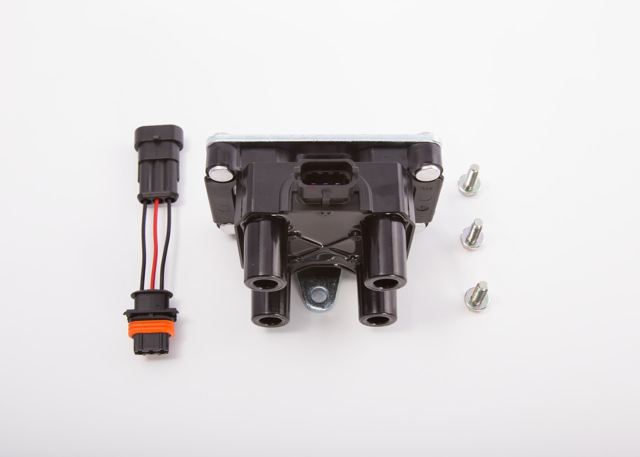 OE DAEWOO LANOS 2024 Gyújtótekercs 01104039, 25182496, 7083321 ől BOSCH