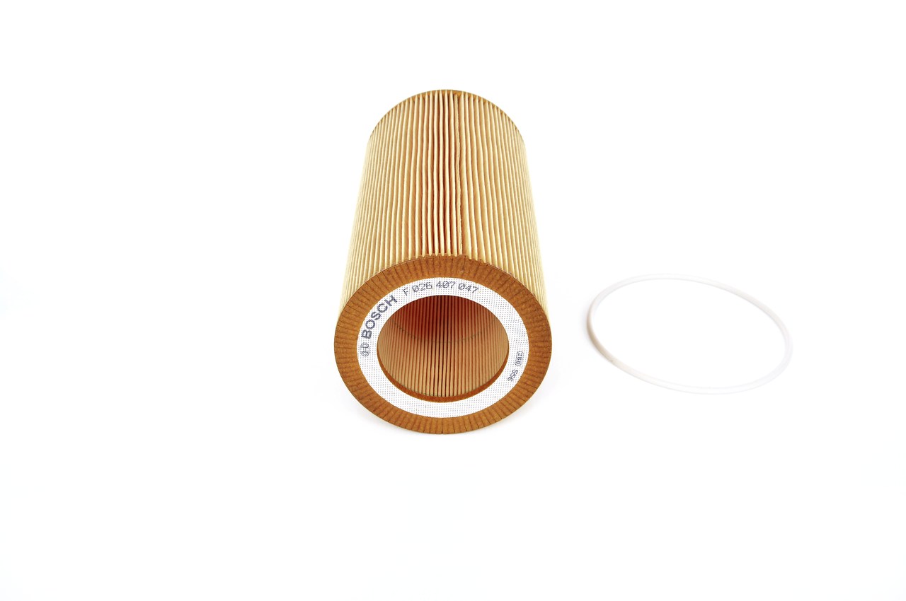 Köp billiga original Oljefilter F 026 407 047 jämförbara med 1529637 OEM nummer på nätet