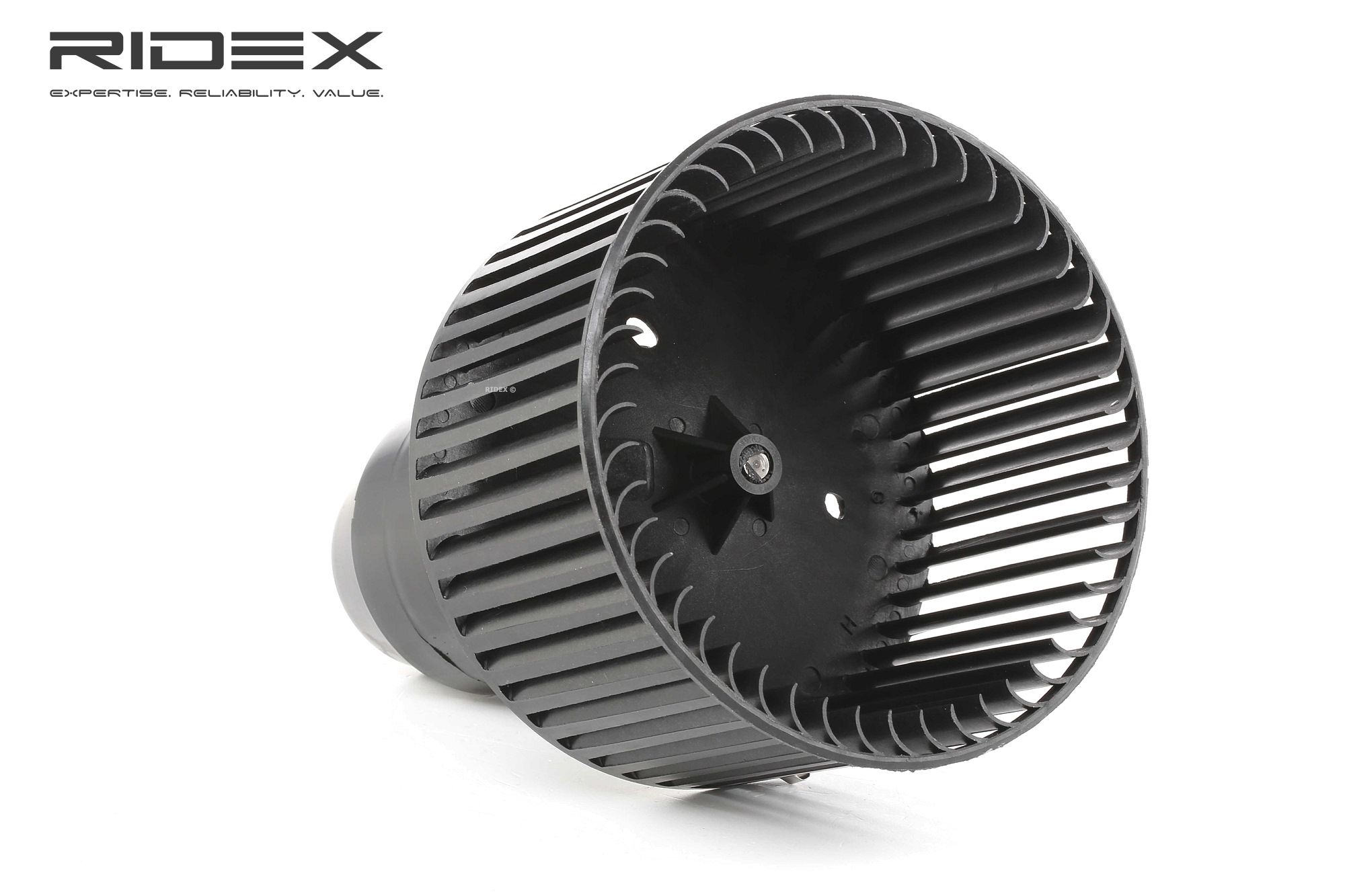 Cumpărați Ventilator, habitaclu de la RIDEX Număr produs: 2669I0011 la prețul de doar 205,16 lei