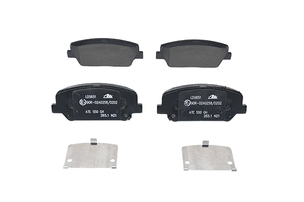 Köp billiga original Bromsbelägg 13.0470-5651.2 jämförbara med 581012VA70 OEM nummer på nätet