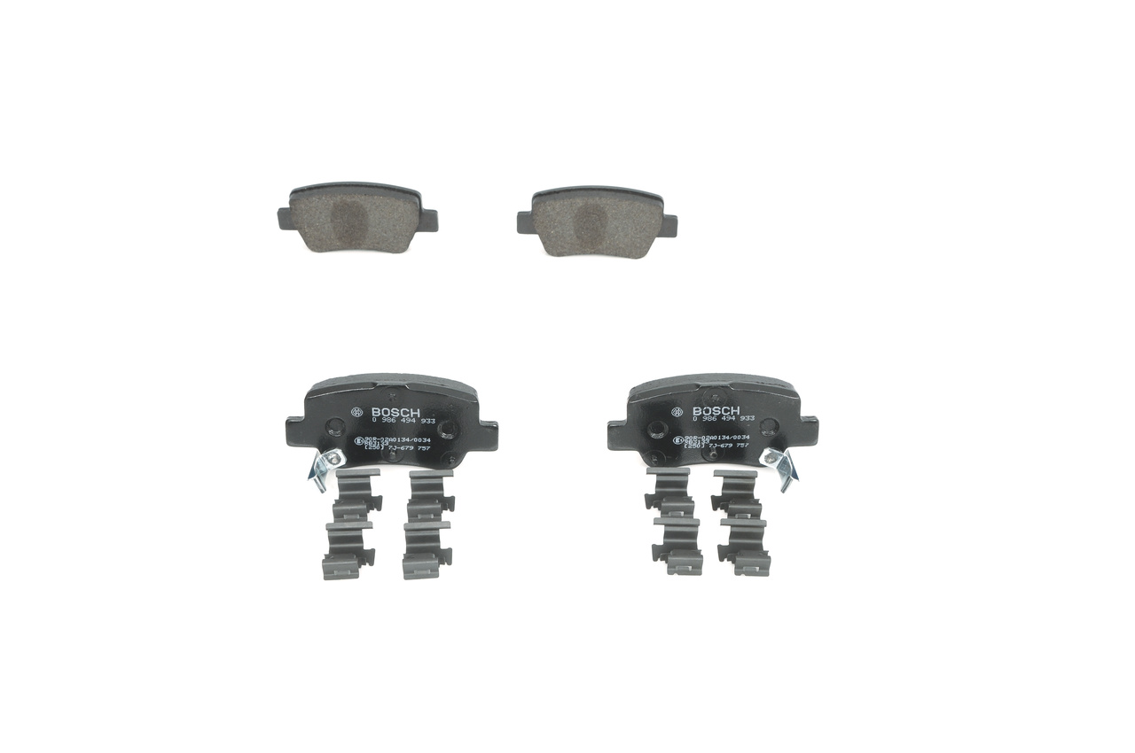 Įsigykite BOSCH Stabdžių kaladėlės Prekės Nr.: 0 986 494 933 už žemiausią 35,60 € kainą