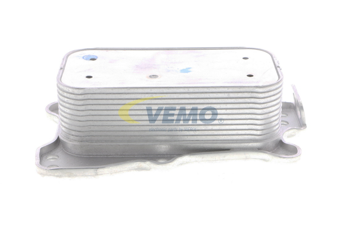 Vásároljon online olcsó, eredeti Olajhűtő V30-60-1321 alkatrészt, mely összehasonlítható a A2721800510 OEM számmal