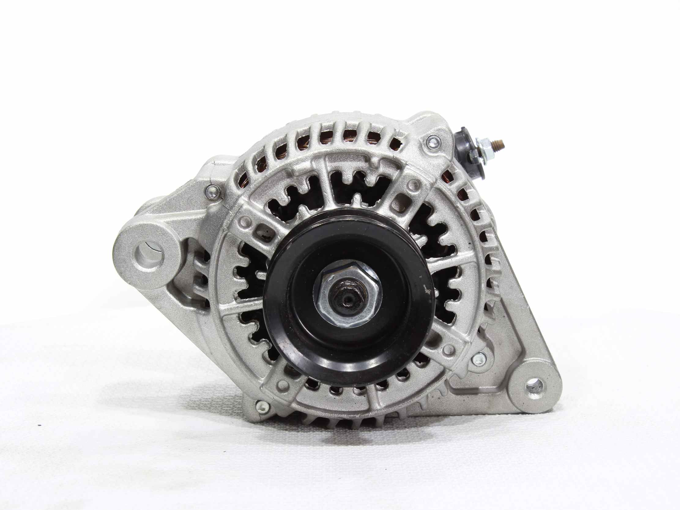 Köp billiga original Generator 10443182 jämförbara med 27060OJ040 OEM nummer på nätet