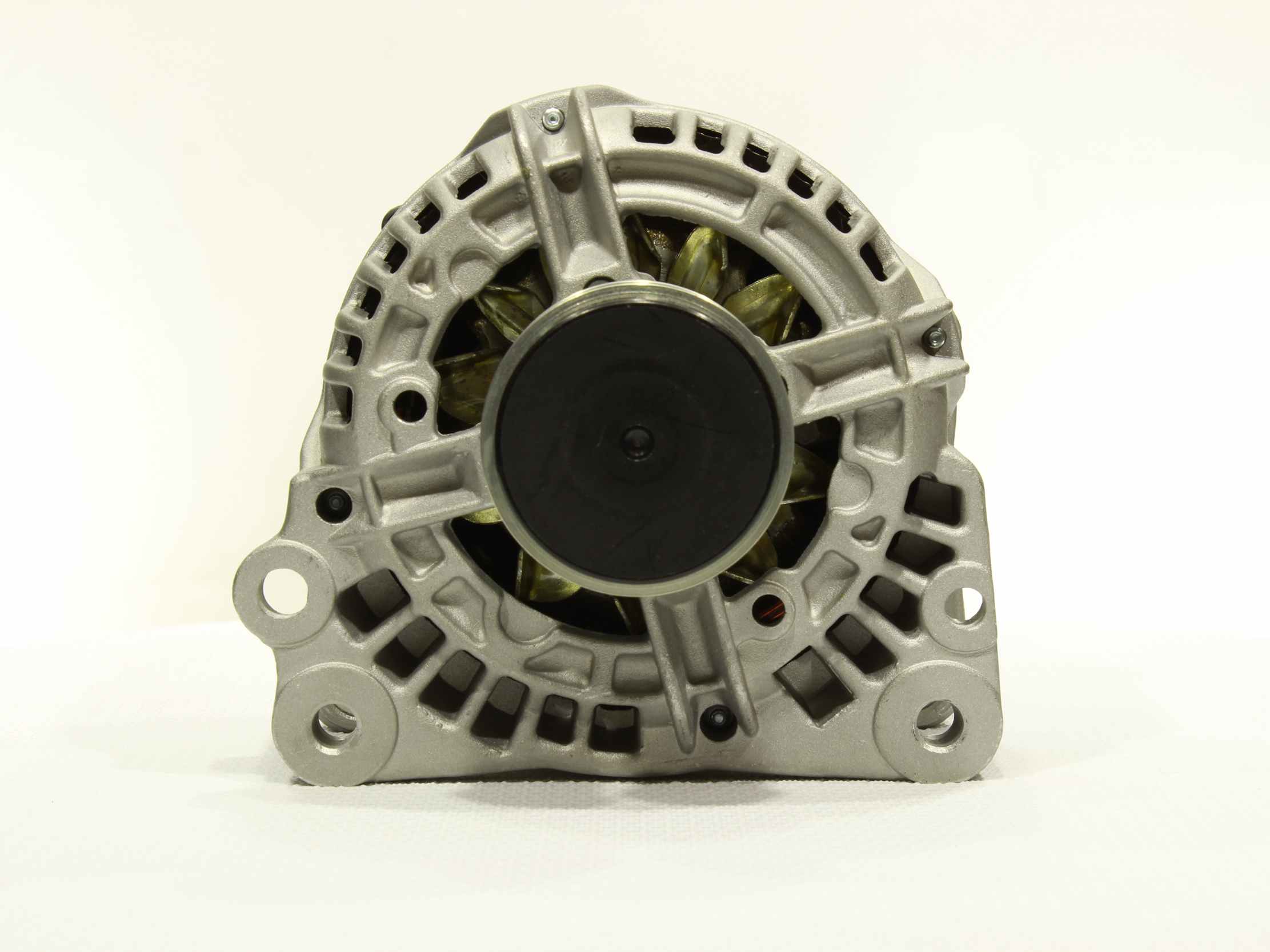 Koop online goedkoop originele Dynamo / Alternator 10443386 vergelijkbaar met 038903024D OEM-nummers