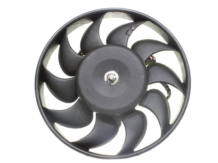 Kupite poceni originalno Ventilator hladilnika 10560000, primerljivo z 893959455F OEM številke, prek spleta