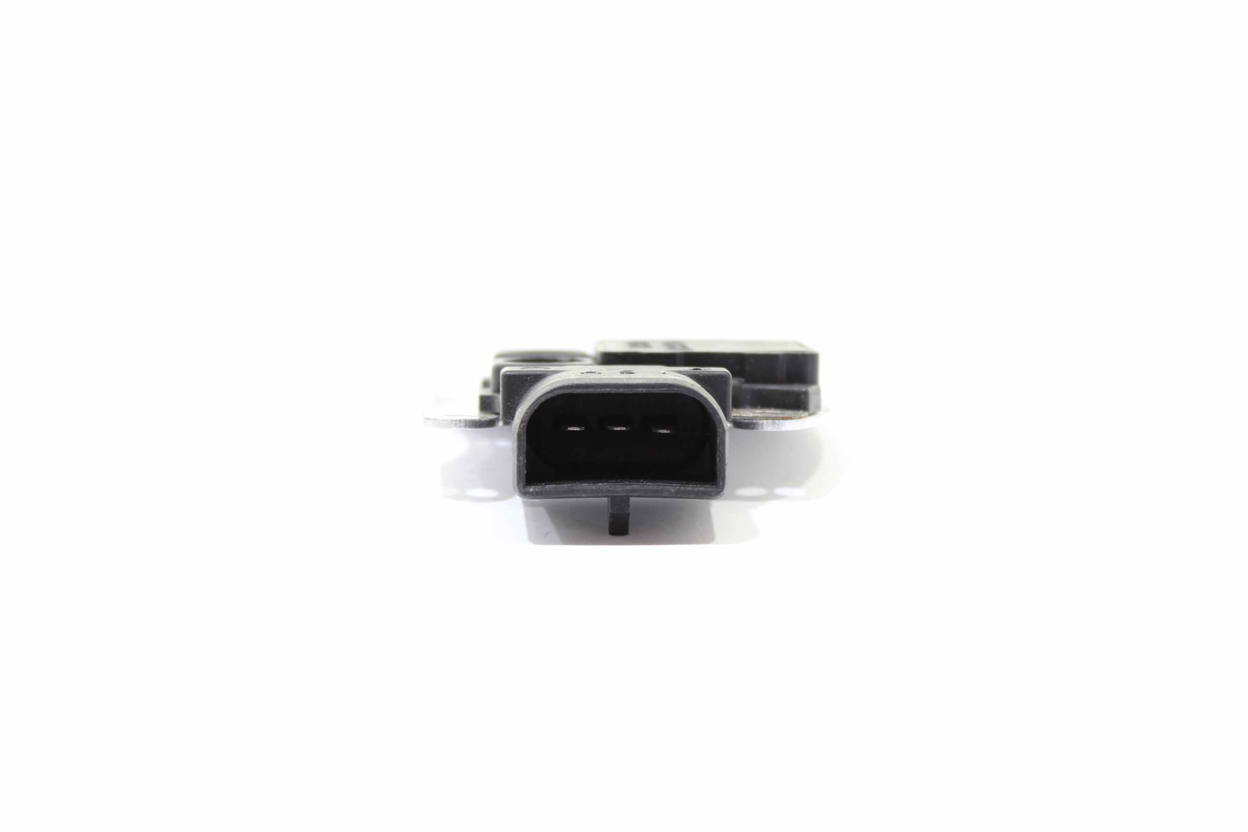 Köp billiga original Laddningsregulator 10700037 jämförbara med 700037 OEM nummer på nätet