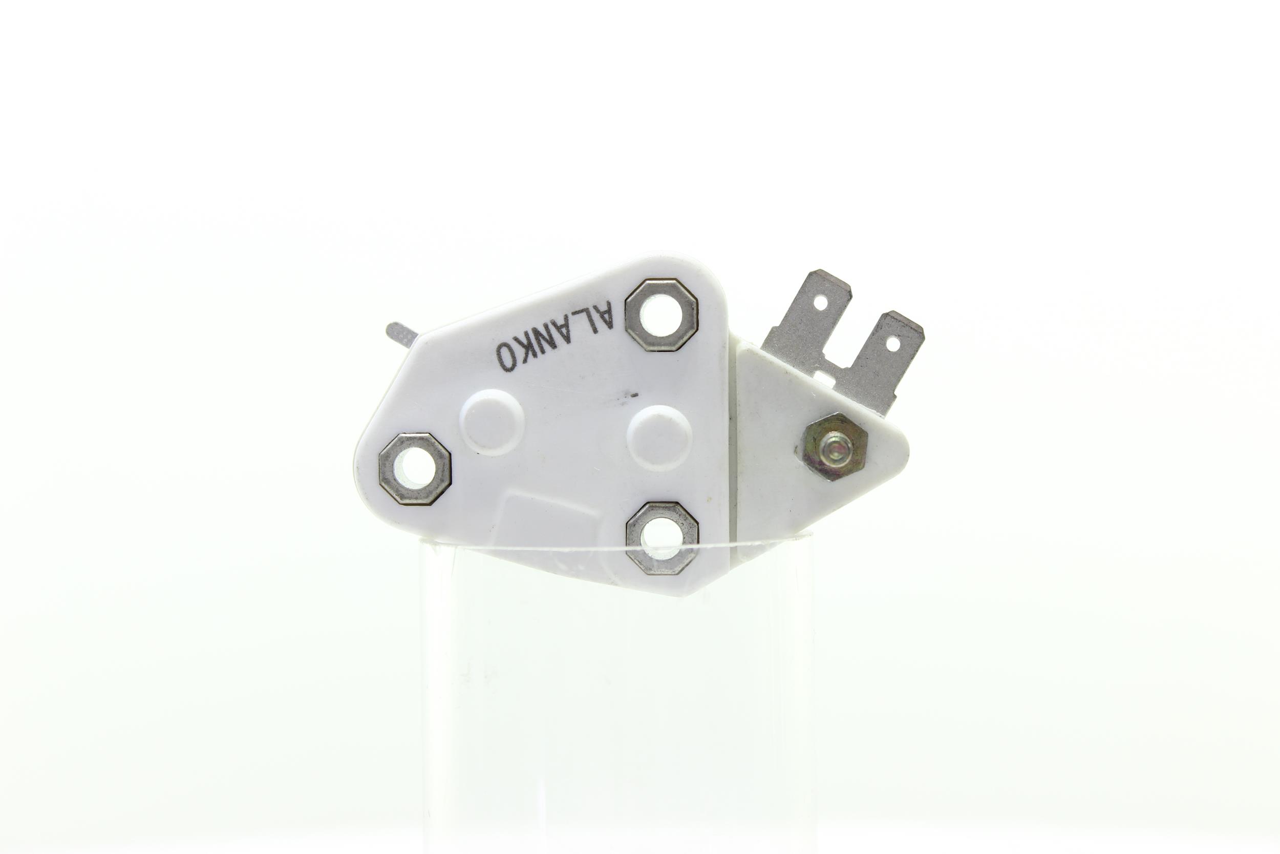 Ostke ALANKO Generaatori pingeregulaator Toode nr.: 10700139 madala hinnaga 16,57 €