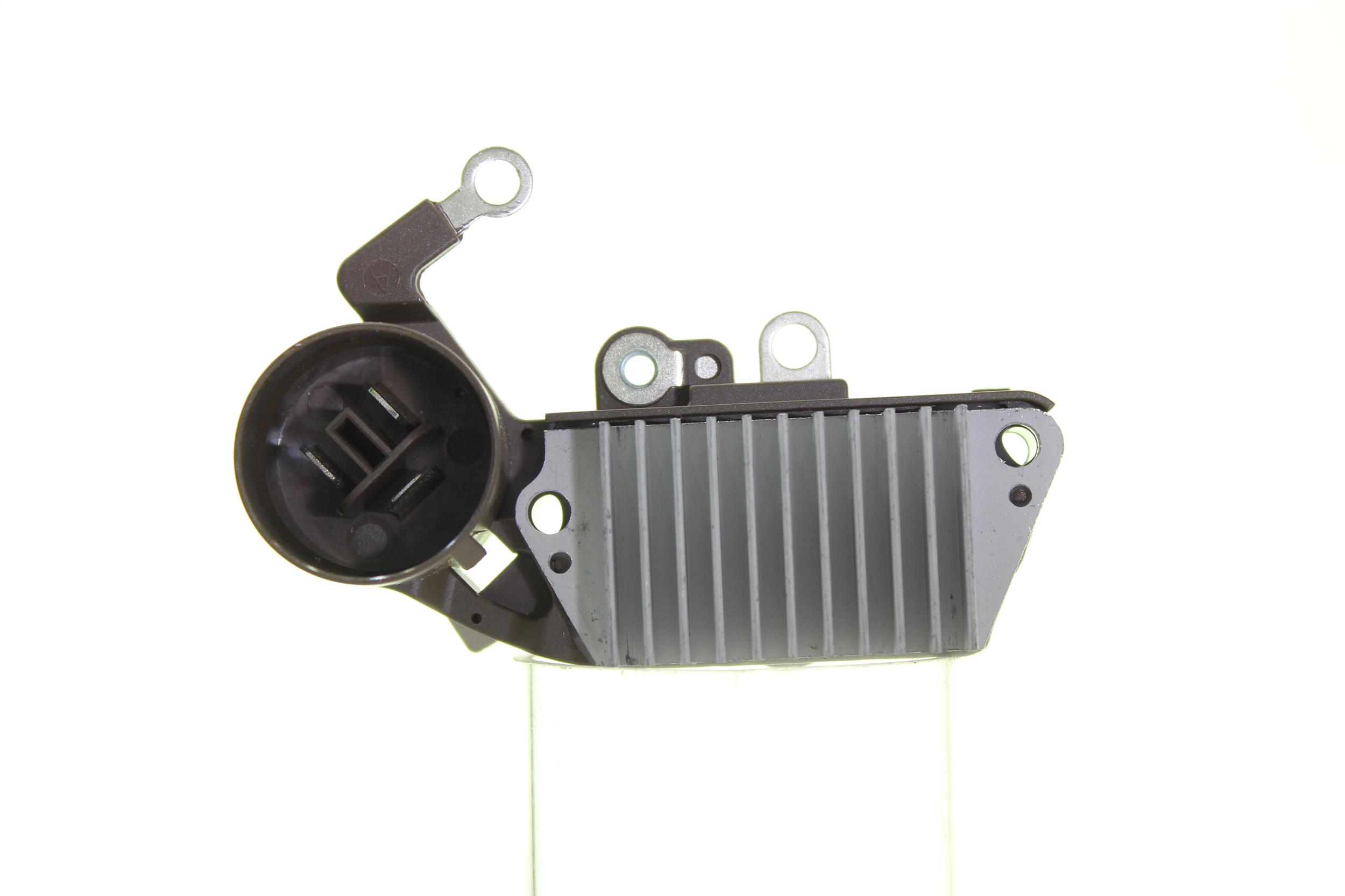 SUZUKI 1.0 53 HP Benzīns Ģeneratora sprieguma regulators OEM 3250082610 no ALANKO tiešsaistē par lieliskām cenām