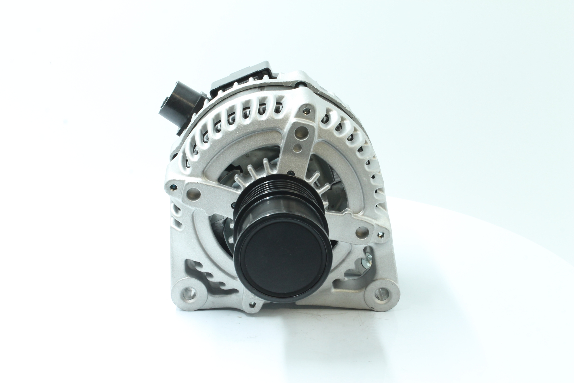 Originale Lichtmaschine FORD 1.0 EcoBoost 100 PS Benzin 1781479 von PowerMax im Internet zu fairen Preisen