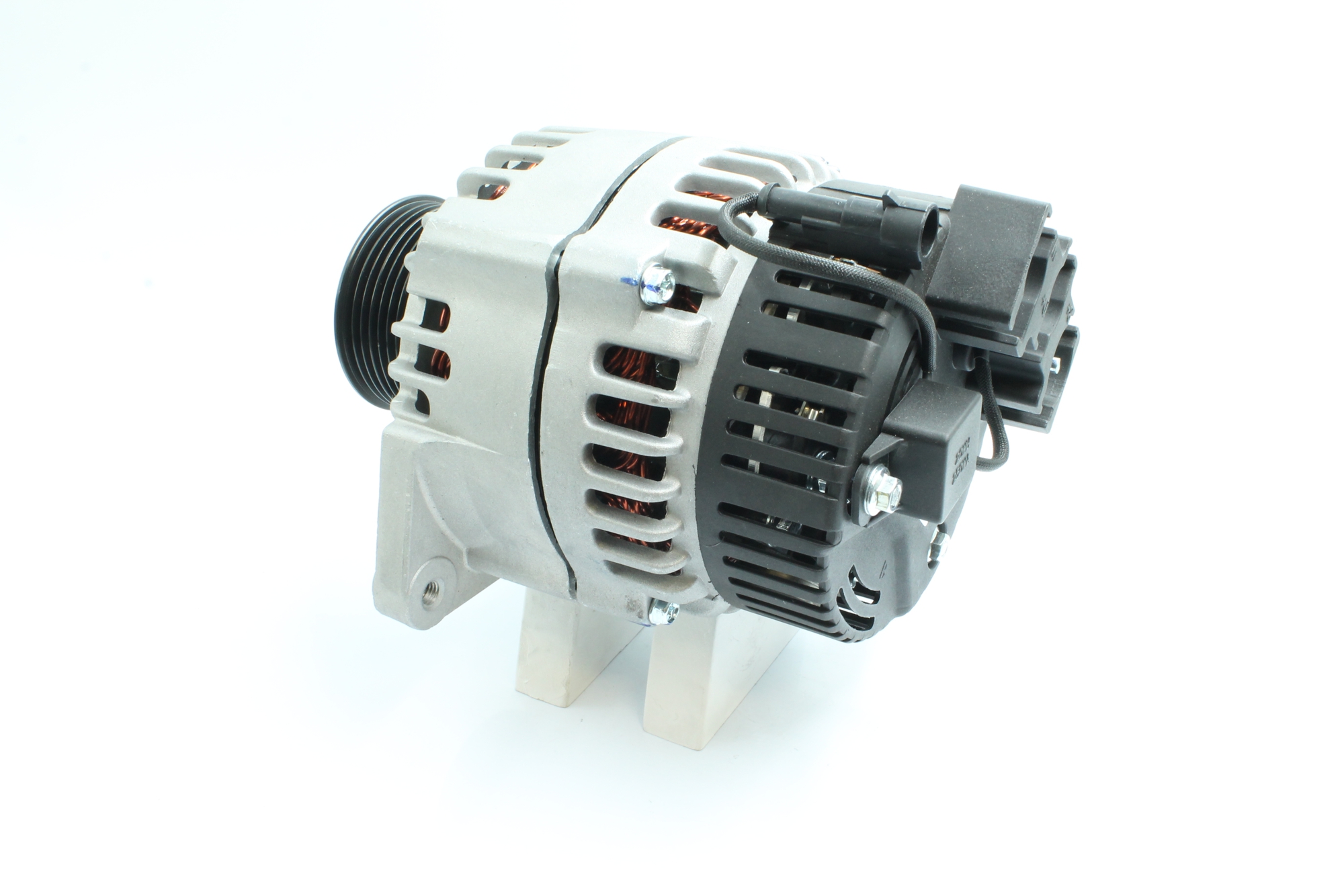 Köp billiga original Generator 89215892 jämförbara med 87652089 OEM nummer på nätet