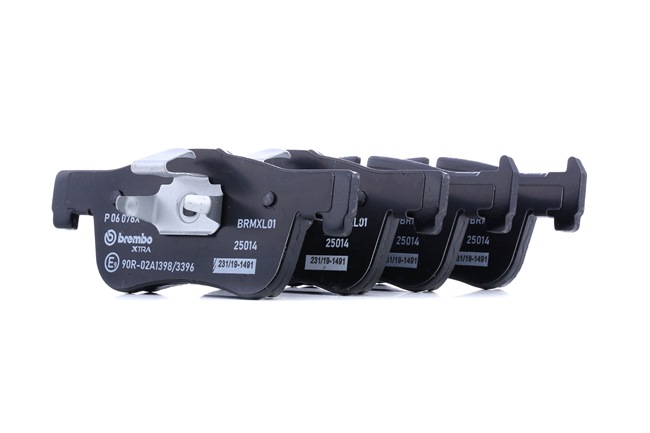 Köp billiga original Bromsbelägg P 06 078X jämförbara med 34116858910 OEM nummer på nätet