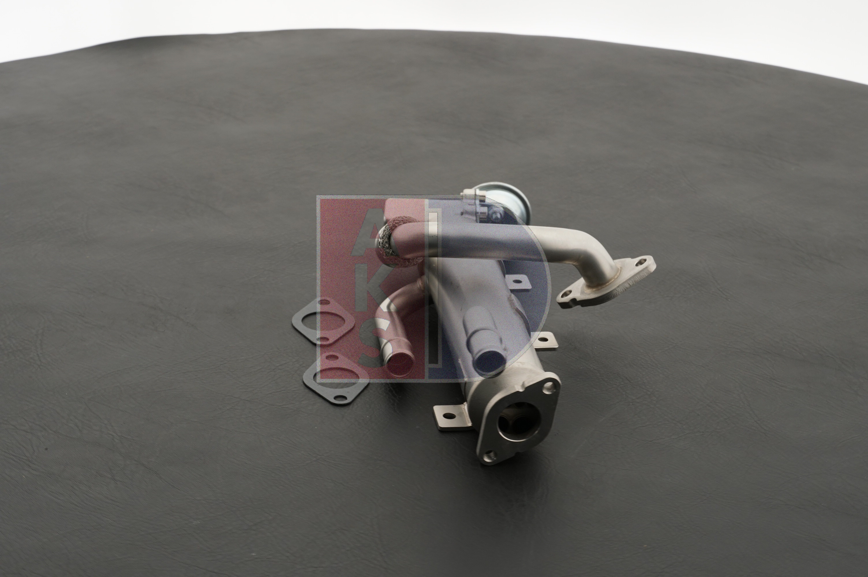 Kupite poceni originalno EGR modul 040083N, primerljivo z 03G131512C OEM številke, prek spleta