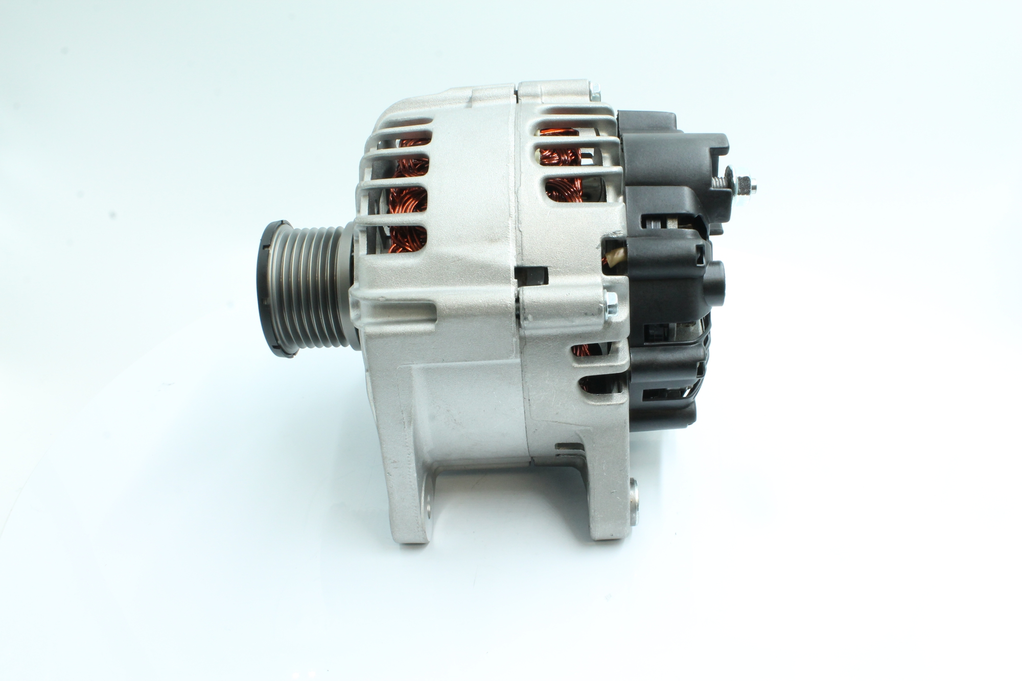 Kupite poceni originalno Alternator 89215861, primerljivo z 231004ED0A OEM številke, prek spleta
