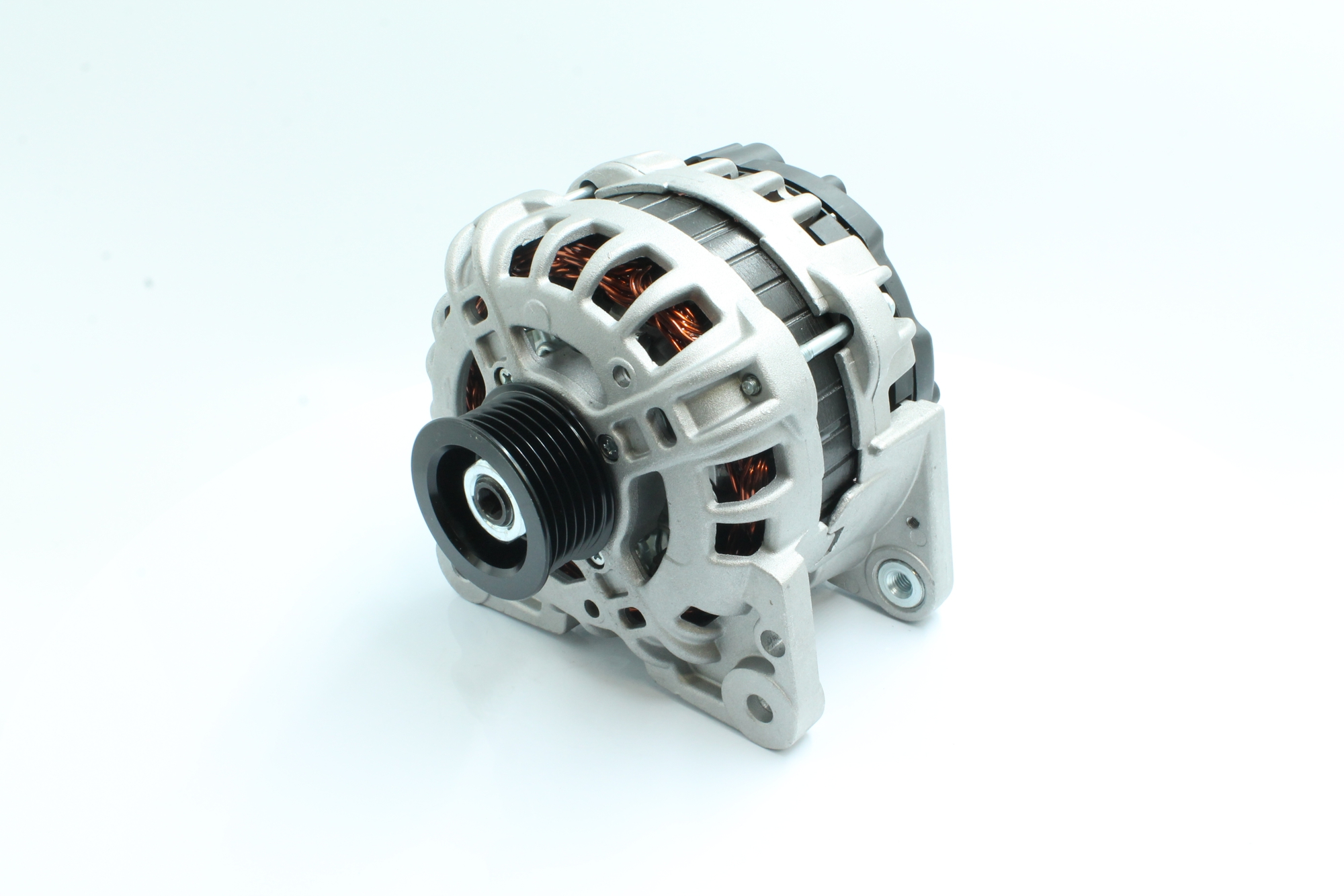 Compre Alternador 89215954 original asequible comparable con números OEM online 04C903023H