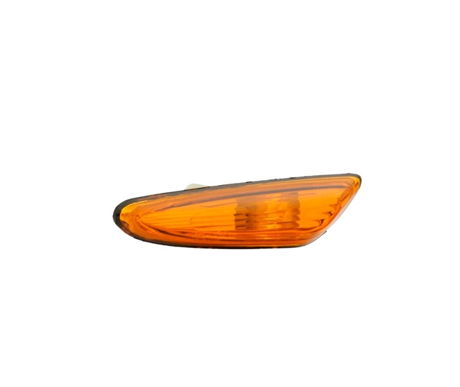 OE BMW X3 2023 Suunatuled 3403615, 3418445, 63133418445 pärit TYC