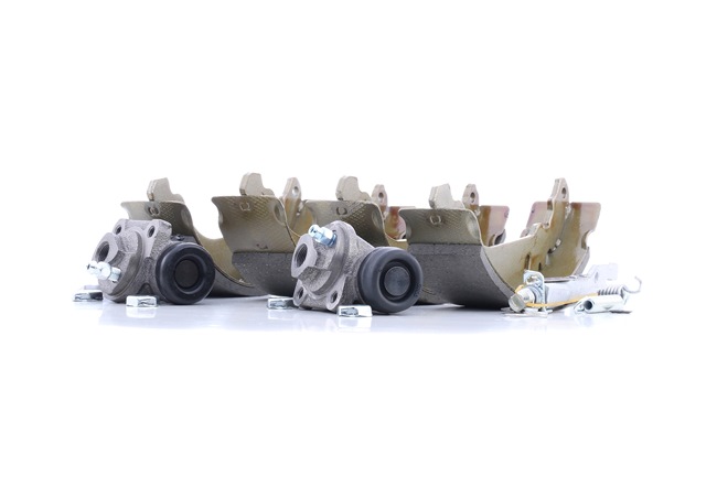 OEM Remmenset, trommelrem RENAULT 1.8 (B/C57C, C579, B/C57U) 90 PK Benzine 7701203065 van RIDEX online aan verbazingwekkende prijzen