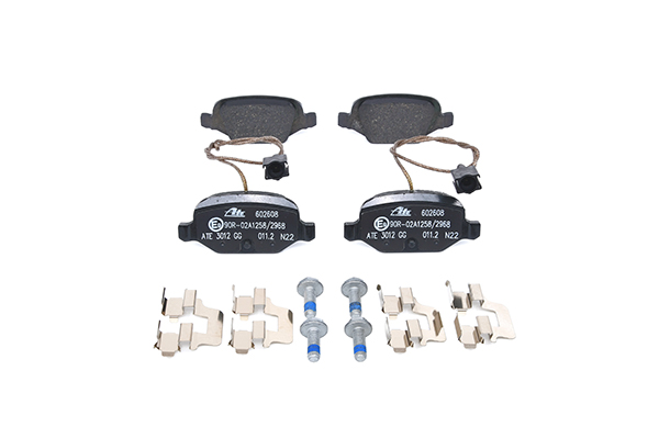 Köp billiga original Bromsbelägg 13.0460-2608.2 jämförbara med 77365754 OEM nummer på nätet