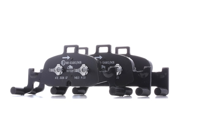 Köp billiga original Bromsbelägg 13.0460-7329.2 jämförbara med 8W0698151BC OEM nummer på nätet