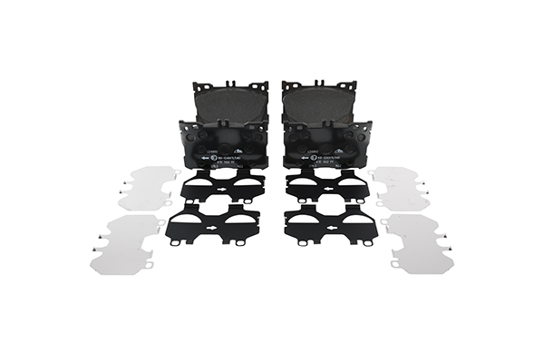 Köp billiga original Bromsbelägg 13.0470-4892.2 jämförbara med A0004204904 OEM nummer på nätet