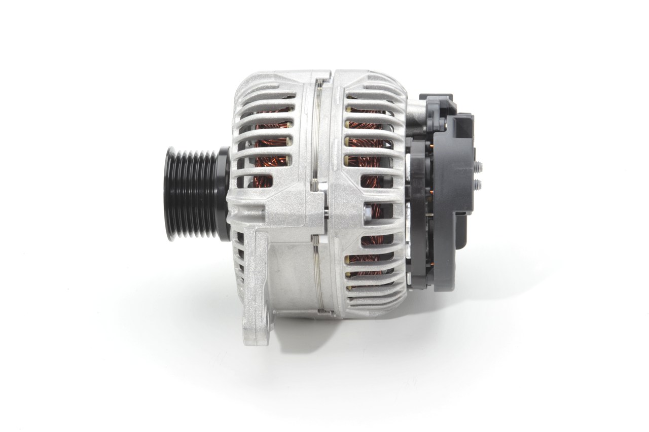 Köp BOSCH Generator Produktnummer: 1 986 A00 512 till det förmånliga priset av 10899,65 kr