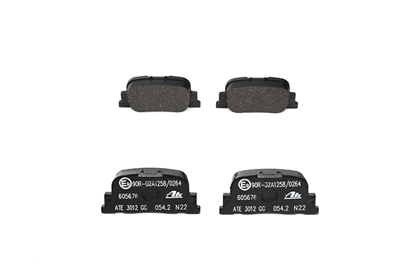 Köp billiga original Bromsbelägg 13.0460-5676.2 jämförbara med 0446647010 OEM nummer på nätet