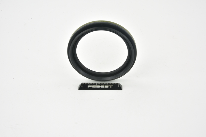 OE MITSUBISHI L 200 2011 Shaft seal, wheel hub 3870A106, 3870A164, 82016510 from FEBEST