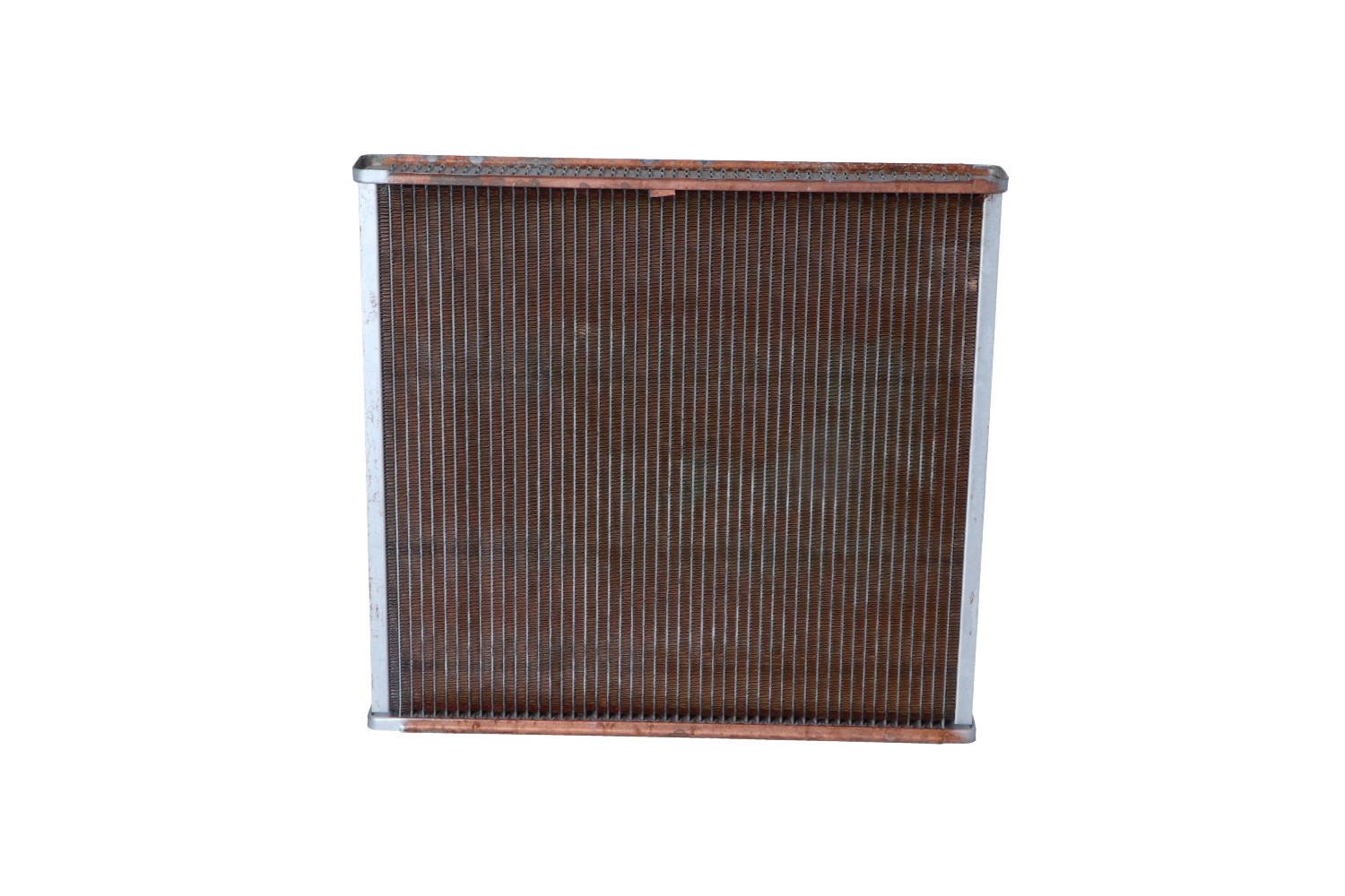 OE Интеркулер VW TARO 1996 1640054630, MSTQ340, 1302133 от NRF
