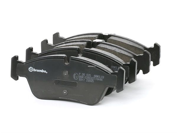 Köp billiga original Bromsbelägg P 06 035 jämförbara med 34112288849 OEM nummer på nätet