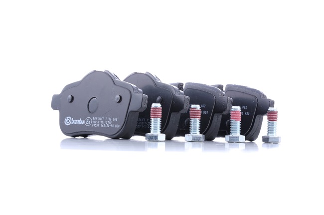 Köp billiga original Bromsbelägg P 06 062 jämförbara med 34216788275 OEM nummer på nätet
