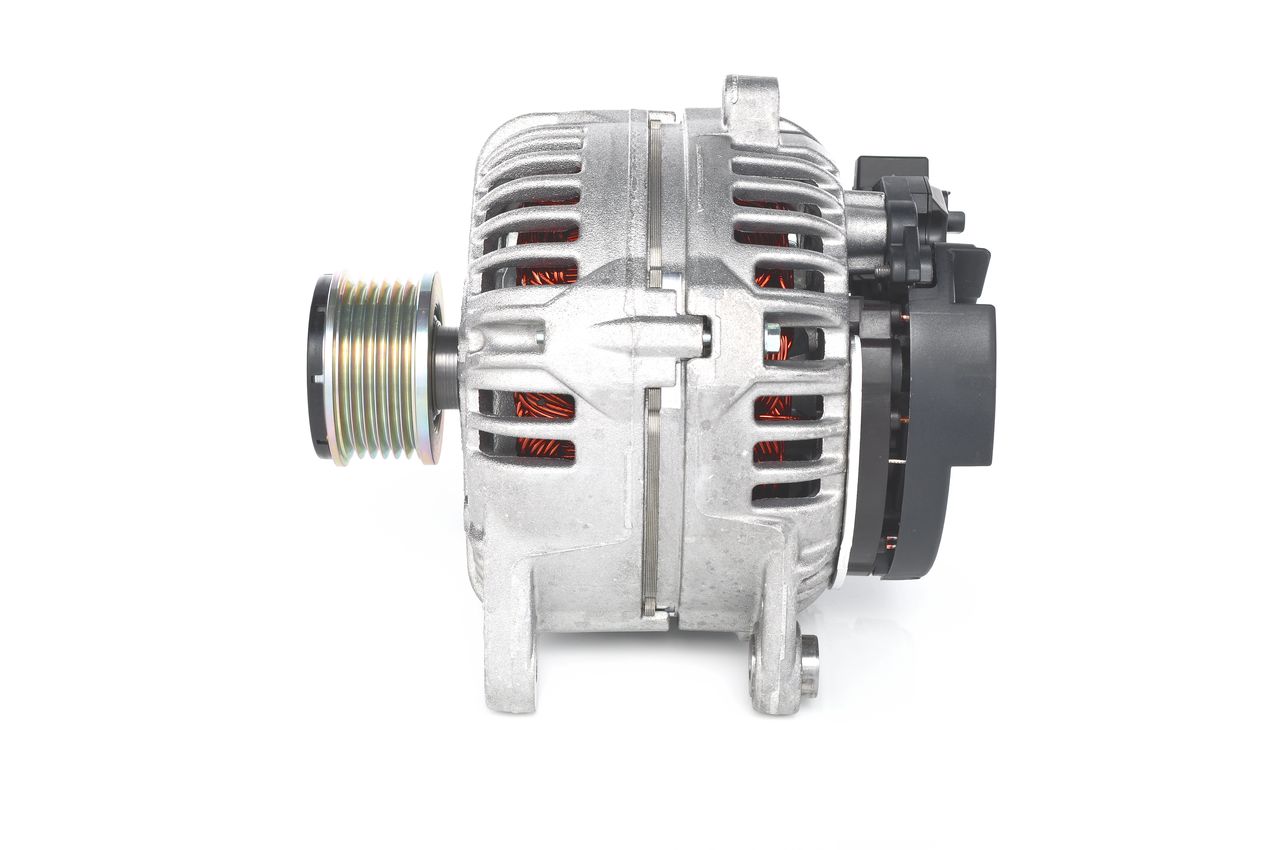 Įsigykite BOSCH Kintamosios srovės generatorius Prekės Nr.: 0 124 525 140 už žemiausią 559,20 € kainą