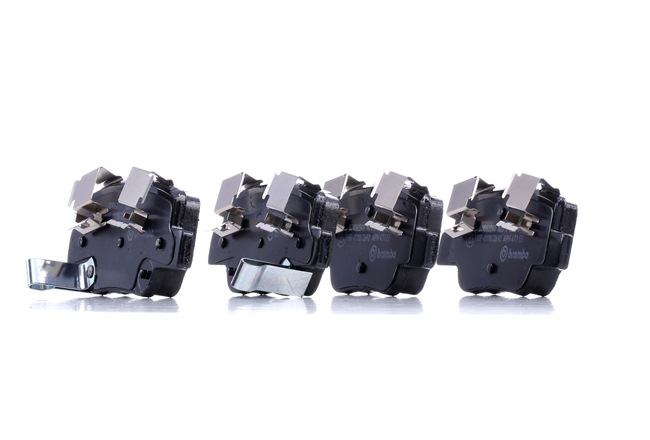 OE TOYOTA VERSO 2011 Jarrupalat 044660F010, 044660F011, 04466YZZE7 merkiltä BREMBO