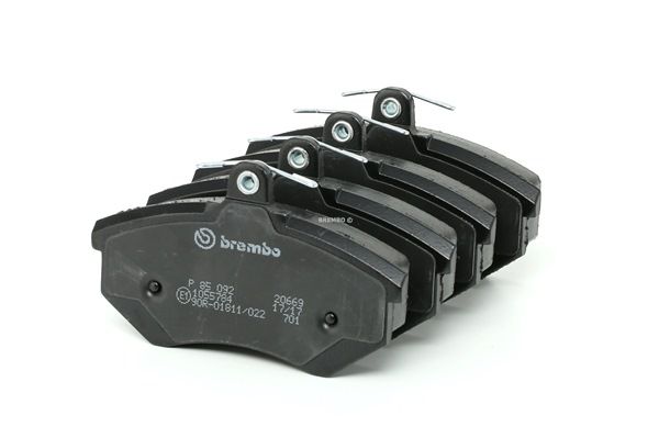 Original Bremsbeläge AUDI 100 43, C2 357698151, 431698151D, 431698151F von BREMBO - faire Preise sichern & sparen
