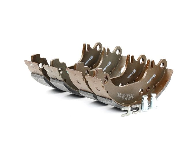 OE Bromsbacksats CITROËN AX 1988 424121, 650195, 4241E7 från BREMBO