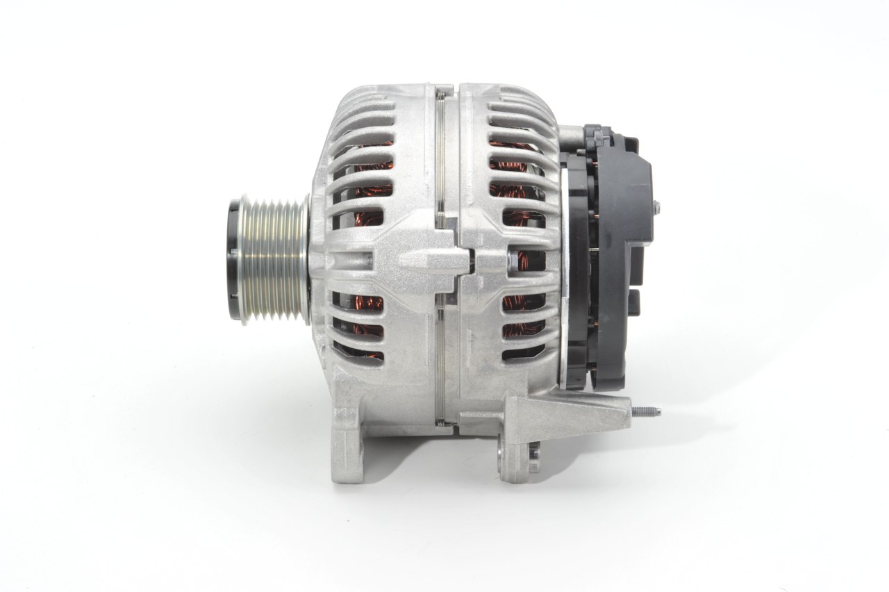 Acquista online Alternatore 0 124 615 067 originale a buon mercato, comparabile con i numeri OEM 021903026B