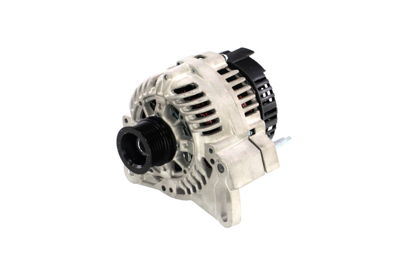 Cumpărați Alternator de la REMANTE Număr produs: 011-003-000339R la prețul de doar 902,28 lei