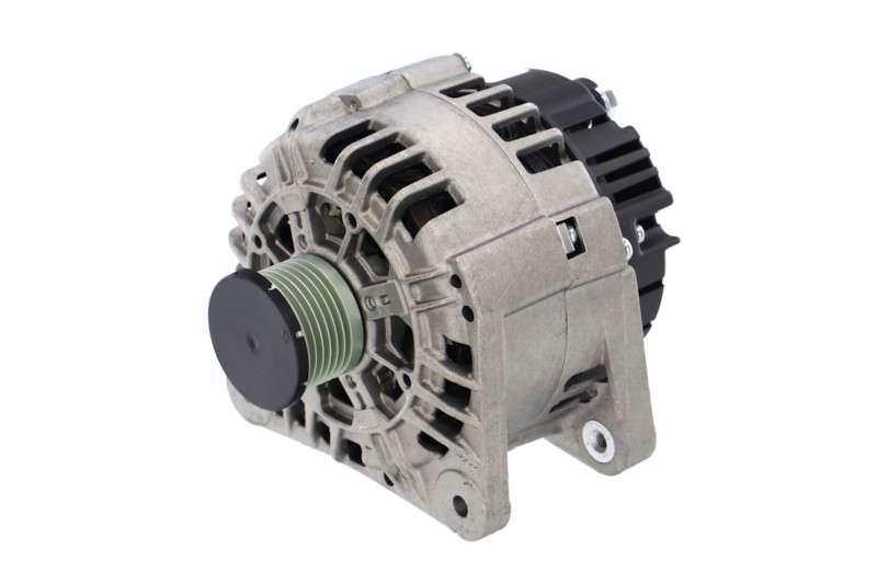 Compre Alternador 011-003-000384R original asequible comparable con números OEM online SG12B095