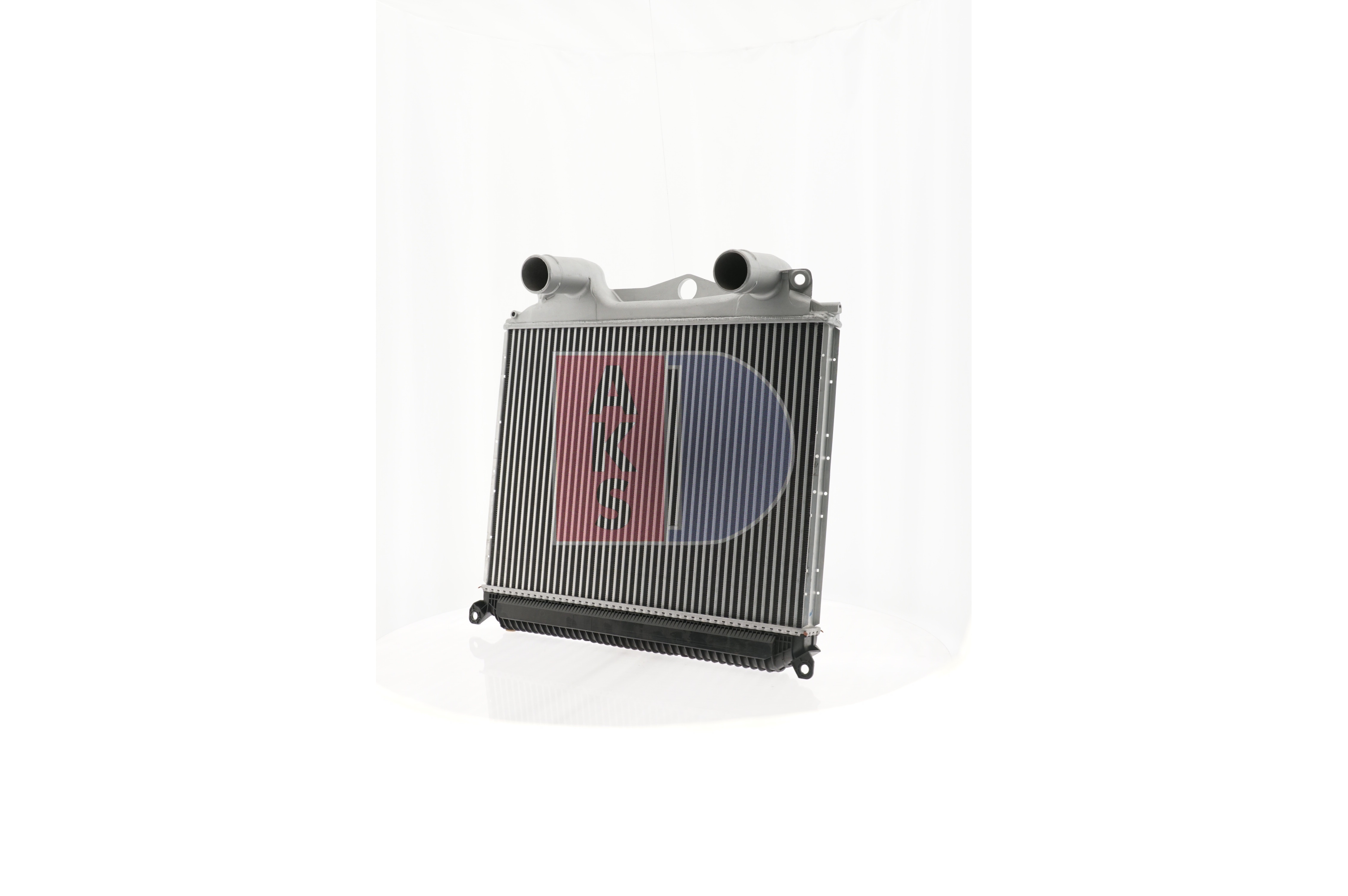 Köp billiga original Intercooler 267011N jämförbara med 81061300203 OEM nummer på nätet