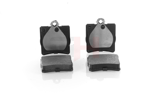 Kupite poceni originalno Zavorne ploščice GH-413335, primerljivo z D10609C00A OEM številke, prek spleta
