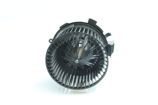 Cumpărați online Ventilator, habitaclu 7200073 original/ă și la un preț mic, compatibil/ă cu nr. OEM 1606357480