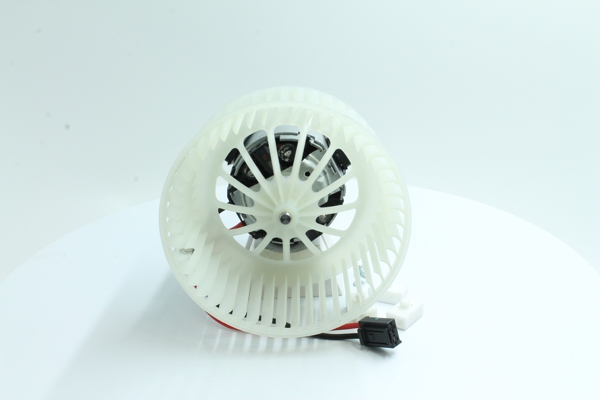 VW 1.4 TSI 131 HV Bensiini Sisätilapuhallin OEM 64119194589 PowerMax netistä edulliseen hintaan