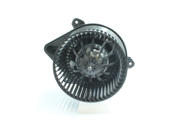 Cumpărați Ventilator, habitaclu de la PowerMax Număr produs: 7200116 la prețul de doar 456,88 lei
